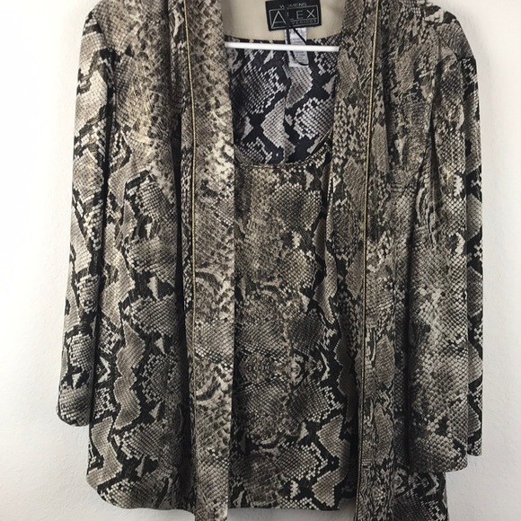Snake print jacket and tank top 1x - Picture 2 of 6
